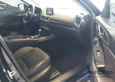 2018 Mazda Mazda3 Grand Touring z USA, uszkodzony, nr VIN 3MZBN1M35JM274861